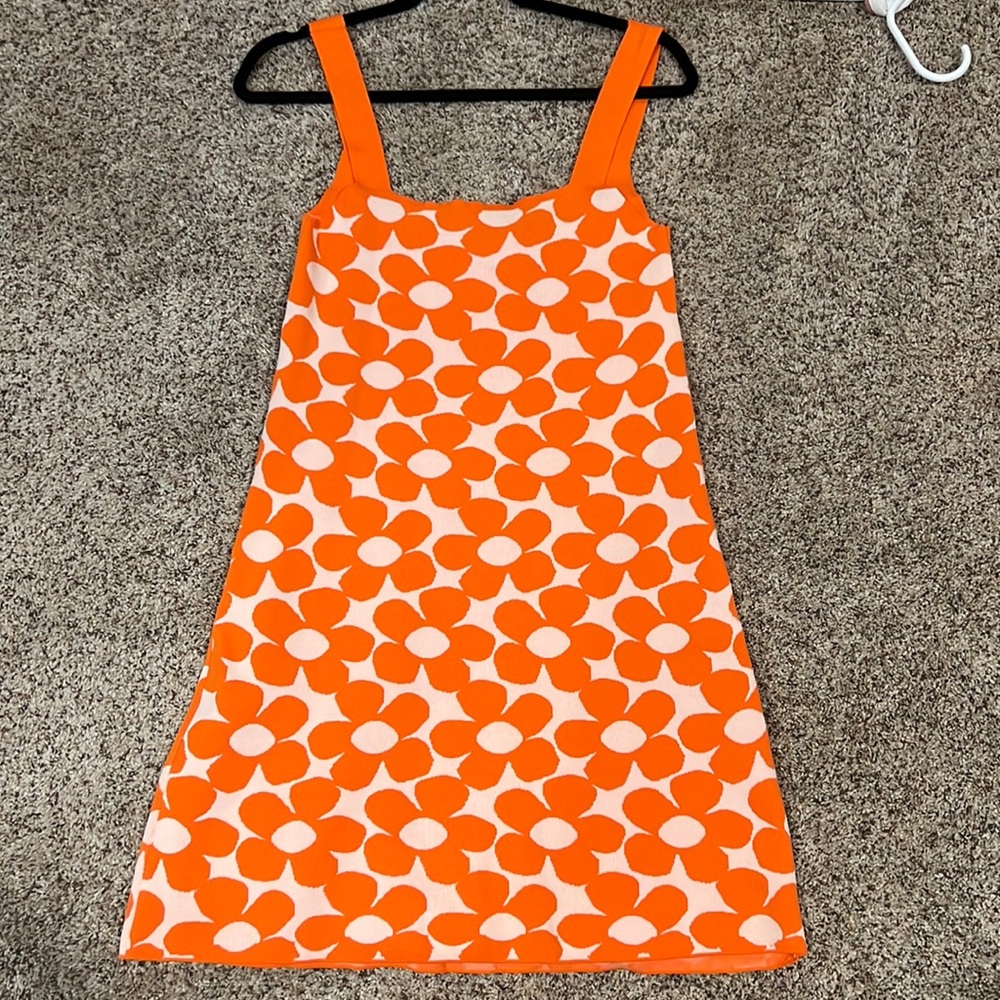 NWT Zara orange floral mini dress. Size M. Super cute for summer🧡